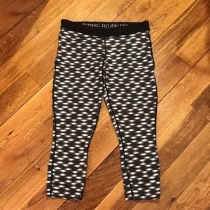 Nike Black and White Running Dri-Fit Capris